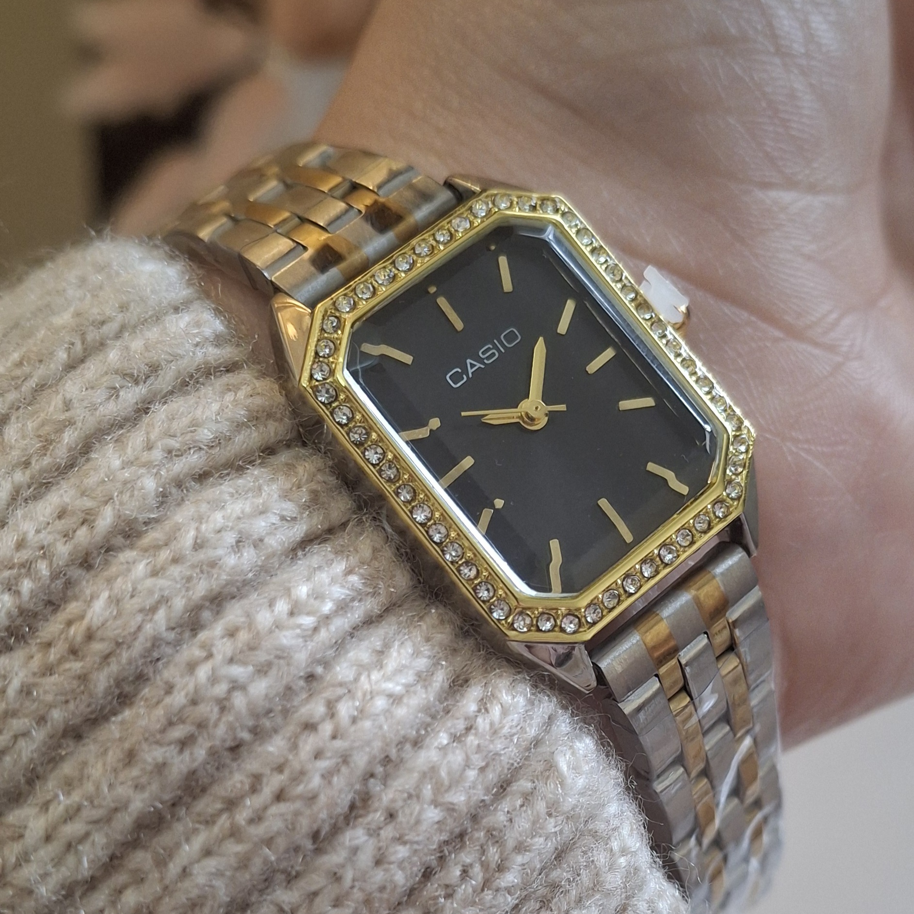 CASIO Rectangle gold/silver