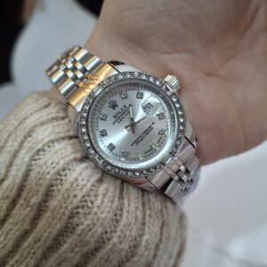 ROLEX Ronde Avec Perles + Dateur Silver