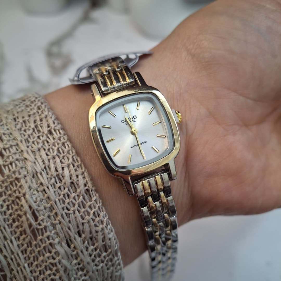 CASIO Carrée Gold/Silver